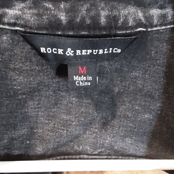 Button down shirt - Picture 3 of 3